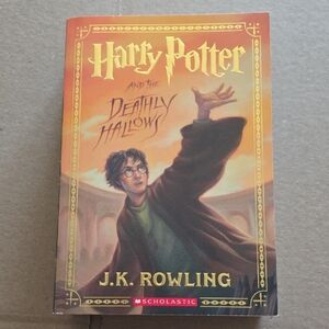 Scholastic Harry Potter and the Deathly Hallows - Orange and Brown Cover